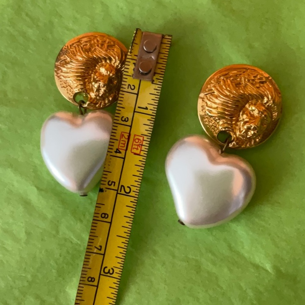 NEW! VERSUS Gianni Versace Large Clip On Earrings - Picture 3 of 5